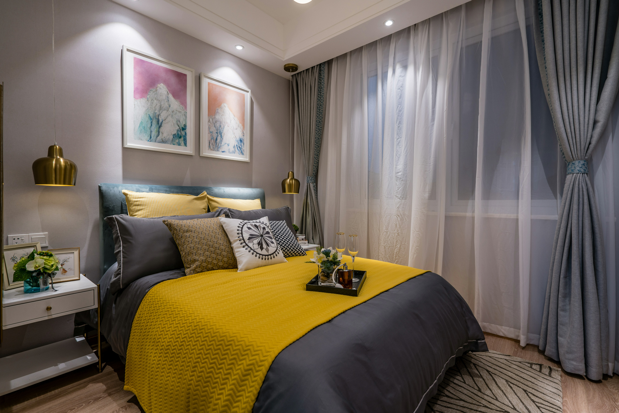 灰色窗帘在软装中，到底有多少种搭配法